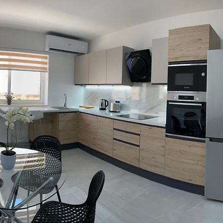 Seaside Apartment In Gżira Kültér fotó